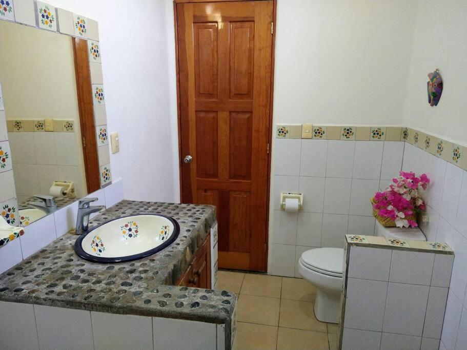Lush Garden House Near Beaches With Private Pool. Puerto Escondido  Buitenkant foto